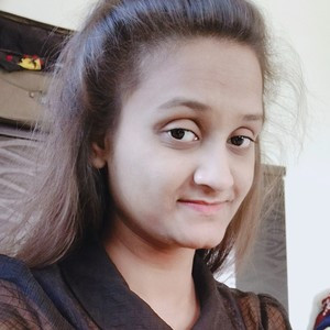 Ami - Commerce teacher - Anand