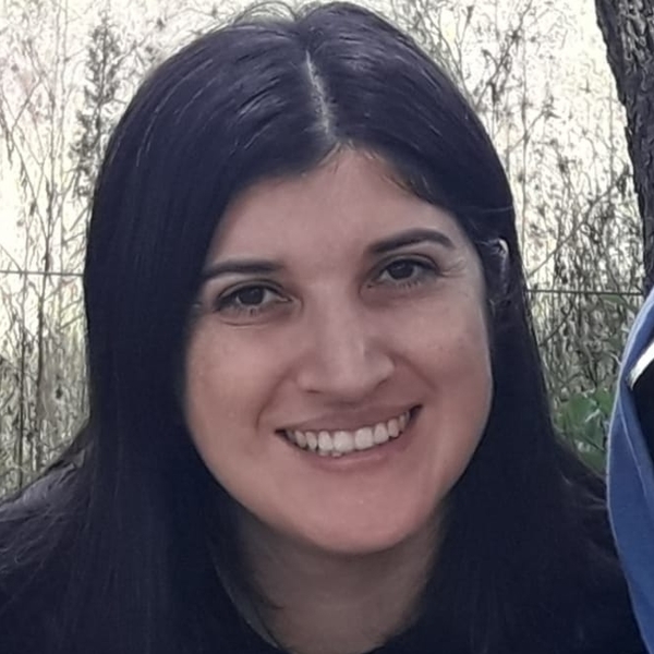 Patricia - profesor de química - Merlo