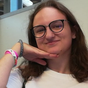 Gabrielle - Prof d'aide à la rédaction de cv - lettre de motivation - Poitiers