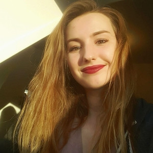 Lola - Prof d'anglais - Riantec