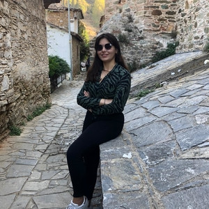 Buse - Matematik öğretmeni - 