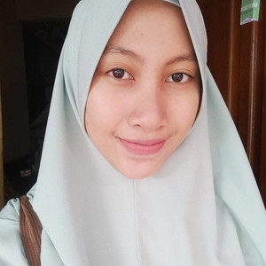 Khalisha - Guru bahasa arab - Kecamatan Pamulang