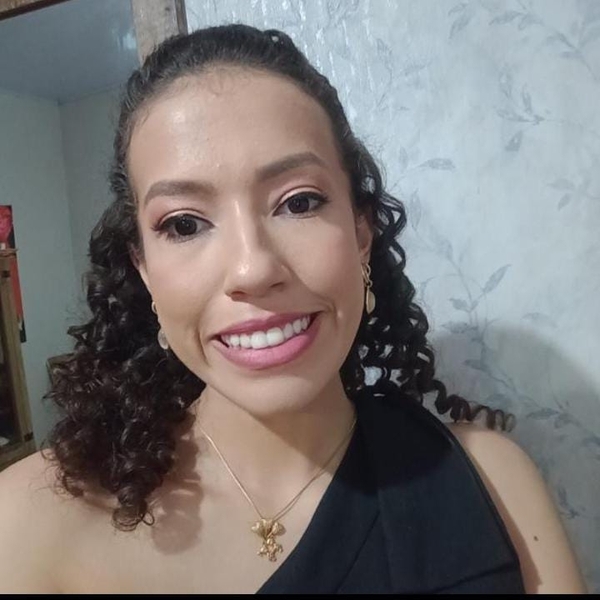 Nayani Luiza - Prof de ecologia - Formosa