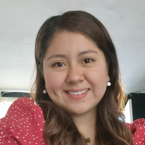Linda Esmeralda - Profe de comprensión oral - francés - Monterrey
