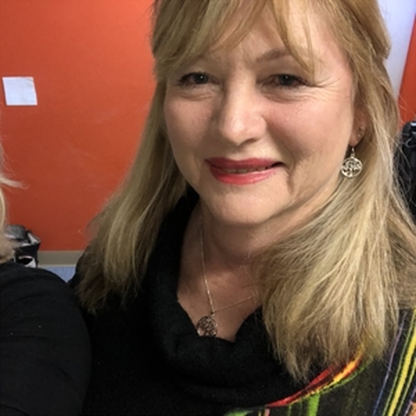 Michelle - Drawing teacher - Woombye