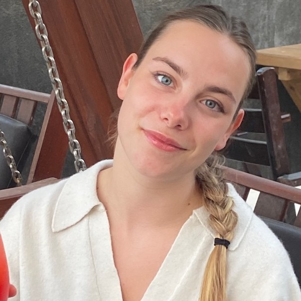 Elise - Prof de français - Nantes