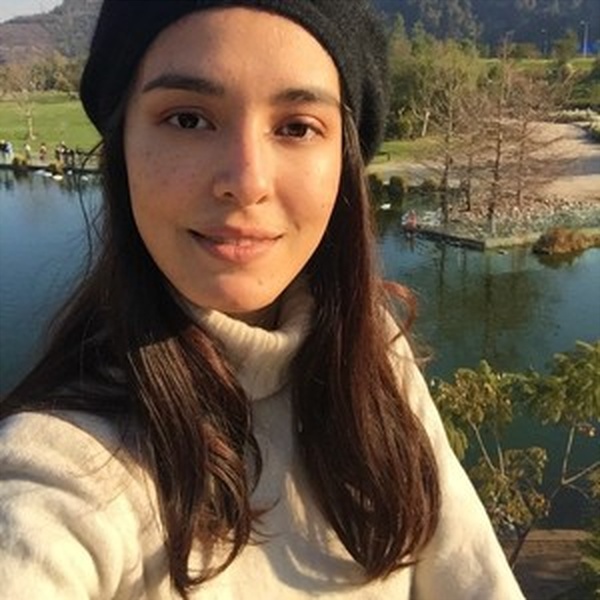 Rebeca - Profesor de maquillaje - Santiago