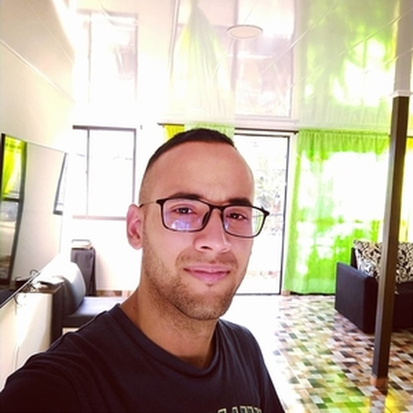 Pablo - profesor de lectura - Medellín