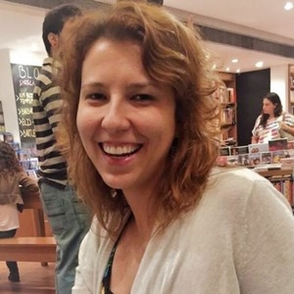 Marcela - Professor de Português - Copacabana