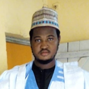 Nura - Economics tutor - Zaria