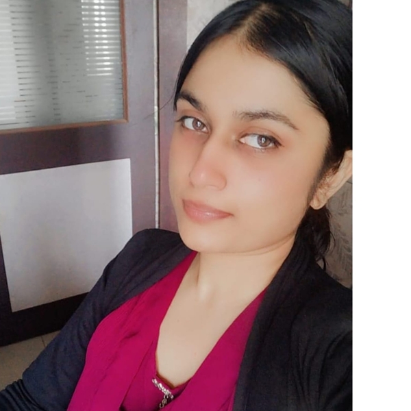 Anushri - Yoga instructor - New Delhi