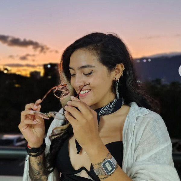 Lina Paola - Profesor de ingeniería - Medellín