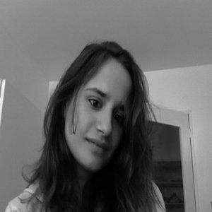 Julia - Prof de maths - Paris