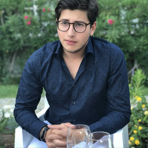 Steve - Prof de leadership - Brussels