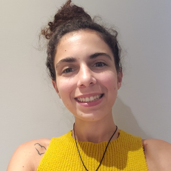 Isabella - Professor de história do cinema - São Paulo