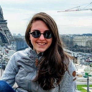 Alexia - Professor de auxílio nas lições de casa - Capinzal (Santa Catarina)