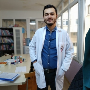Mahmut - Tarih öğretmeni - İstanbul