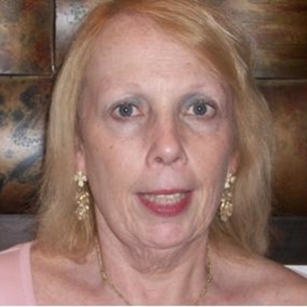 Denise - Support for students with a reading disorder tutor - Toledo
