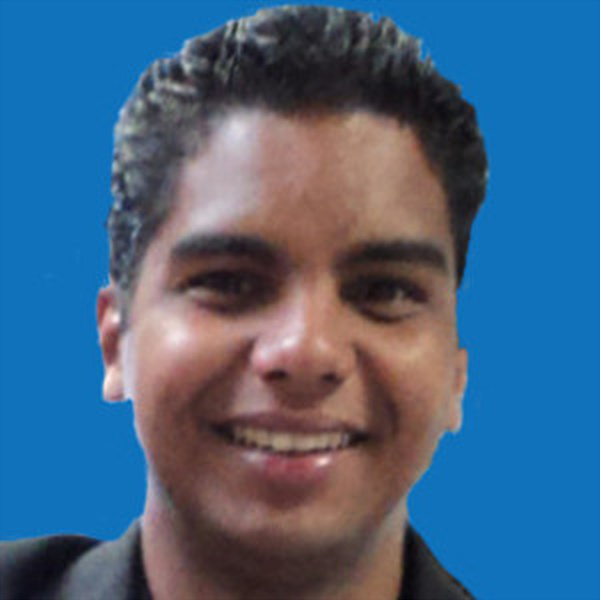 Cesar Augusto - profesor de fabricación asistida por computadora - Santiago