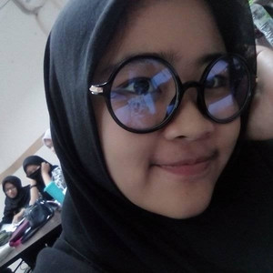 Santri Ayu - Guru ilmu komputer dasar - Kecamatan Jombang