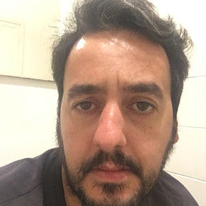 Julio - Prof de hipnoterapia - Centro