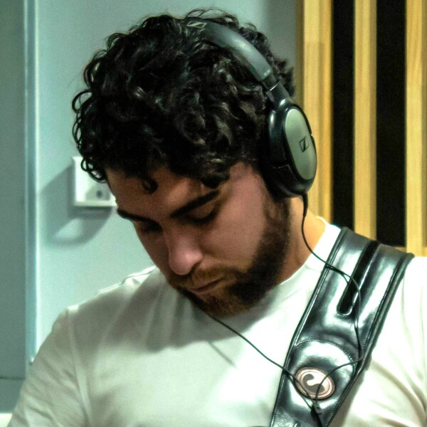 Joaquin - Profe de guitarra criolla - La Reina