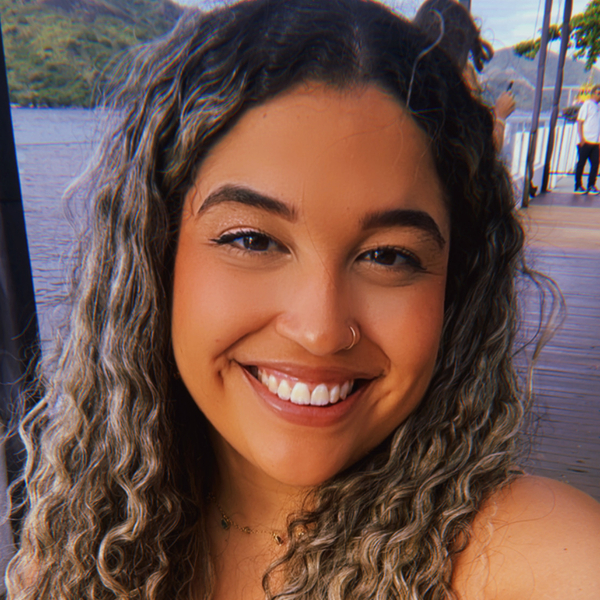 Lara - Prof de inglês - Vila Velha