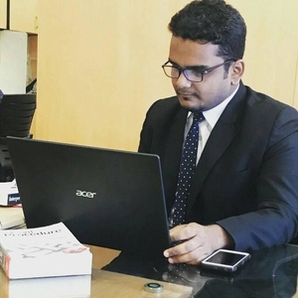 Muhammad Tariq - Graduate Diploma in Law tutor - Mumbai