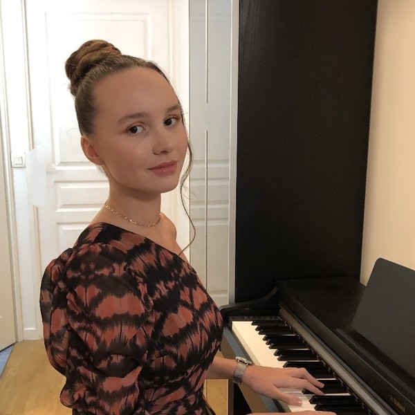 Axelle - Prof de maths - Chelles