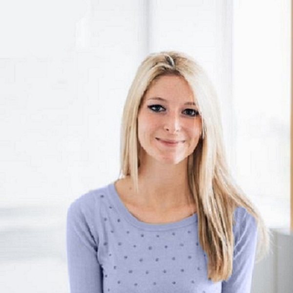 Célia - Prof de maths - Mettet