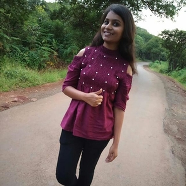 Ashlesha - Electrical engineering teacher - Pune