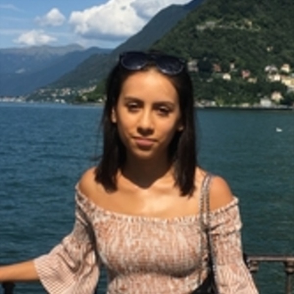 Alessandra - Insegnante di ripetizioni - Gavirate