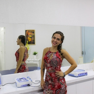 Rebeca - Prof de estética - Capim Macio