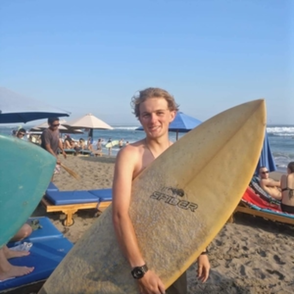Harry - Geography tutor - Milford on Sea