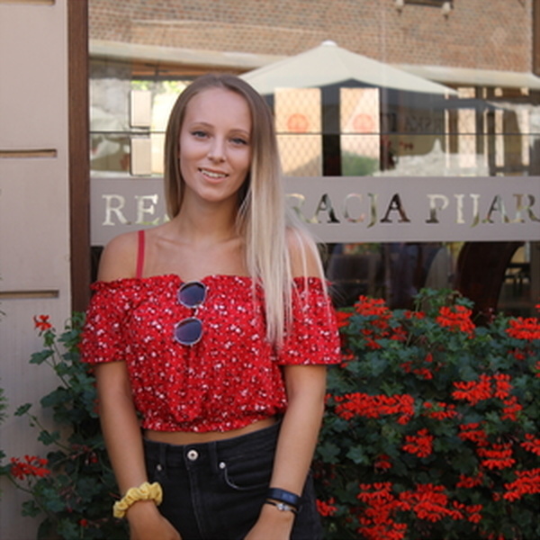 Chloe - Geography tutor - Liversedge