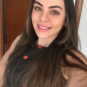 Ana Carolina - Prof de preparação de acesso à faculdade - Ribeirão Preto
