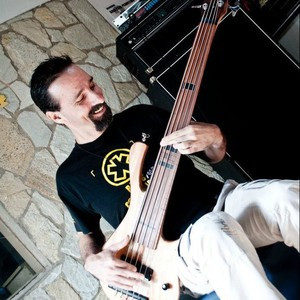 Gustavo - Profe de bajo - Sant Adrià de Besòs