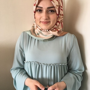 Esra - HTML öğretmeni - 