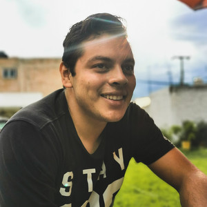 Israel Fernando - profesor de programación - Candiles