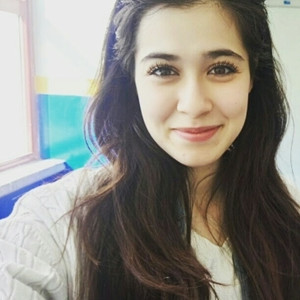 İrem - Tarih öğretmeni - 