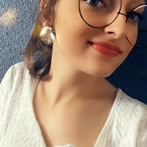 Charlotte - Prof d'aide aux devoirs - Marseille