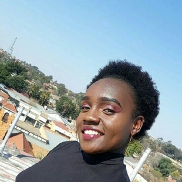 Steffi - Basic computer skills tutor - Klerksdorp