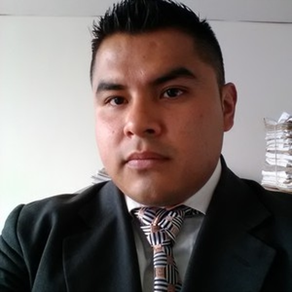 Enrique - profesor de derecho tributario - Valle de Chalco Solidaridad