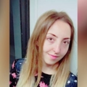 Hasmik - Prof d'anglais - Mons