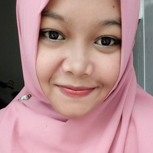 Handewi - Guru bahasa inggris - Kecamatan Bukit Raya