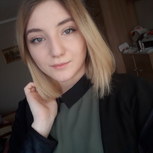 Julia - nauczyciela języka polskiego - Świętochłowice