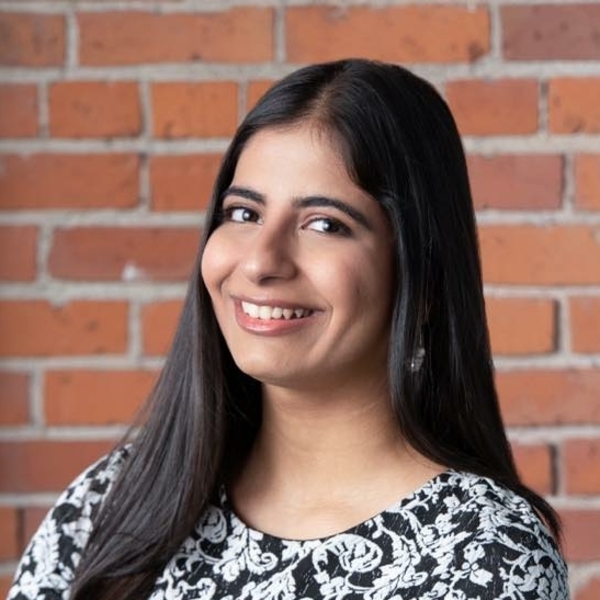 Noor - English tutor - Surrey