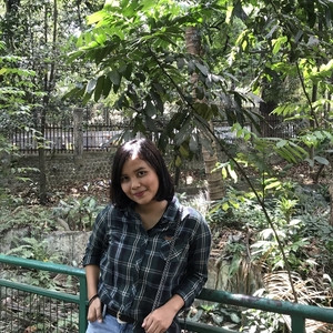 Radha - Guru ekonomi - Kecamatan Cidadap