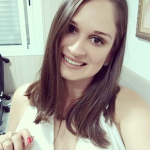 Nicole - Professor de química - 