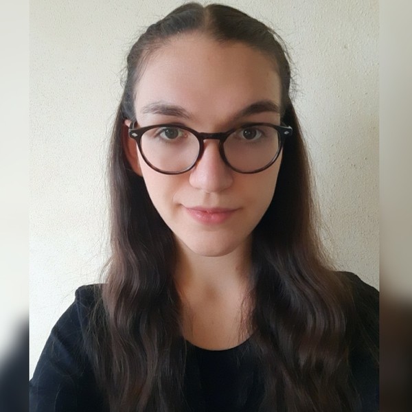 Giulia - Insegnante di aiuto compiti - Moglia